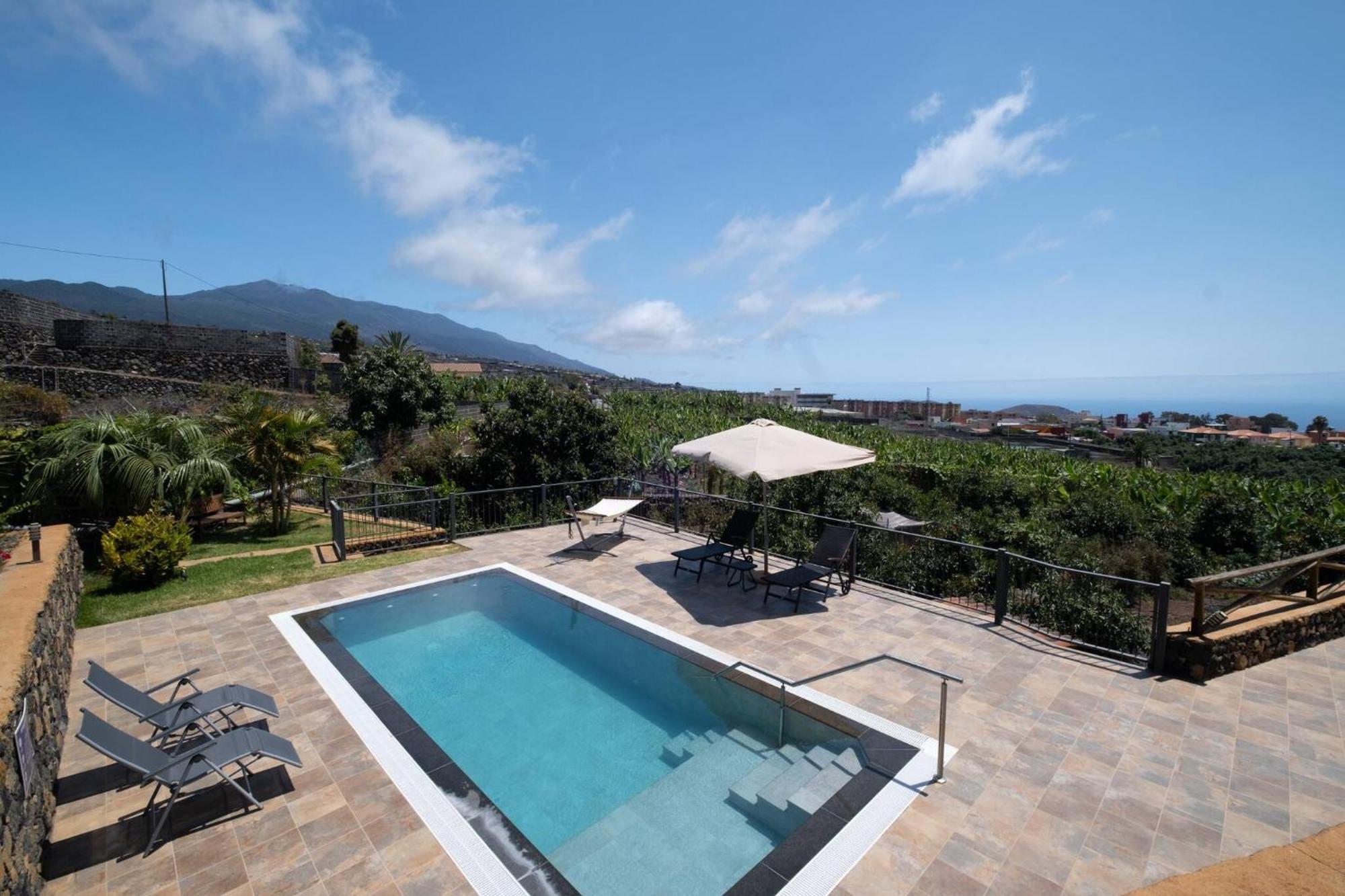 Villa La Graja By Huskalia - Private Pool Los Llanos De Aridane Exterior photo